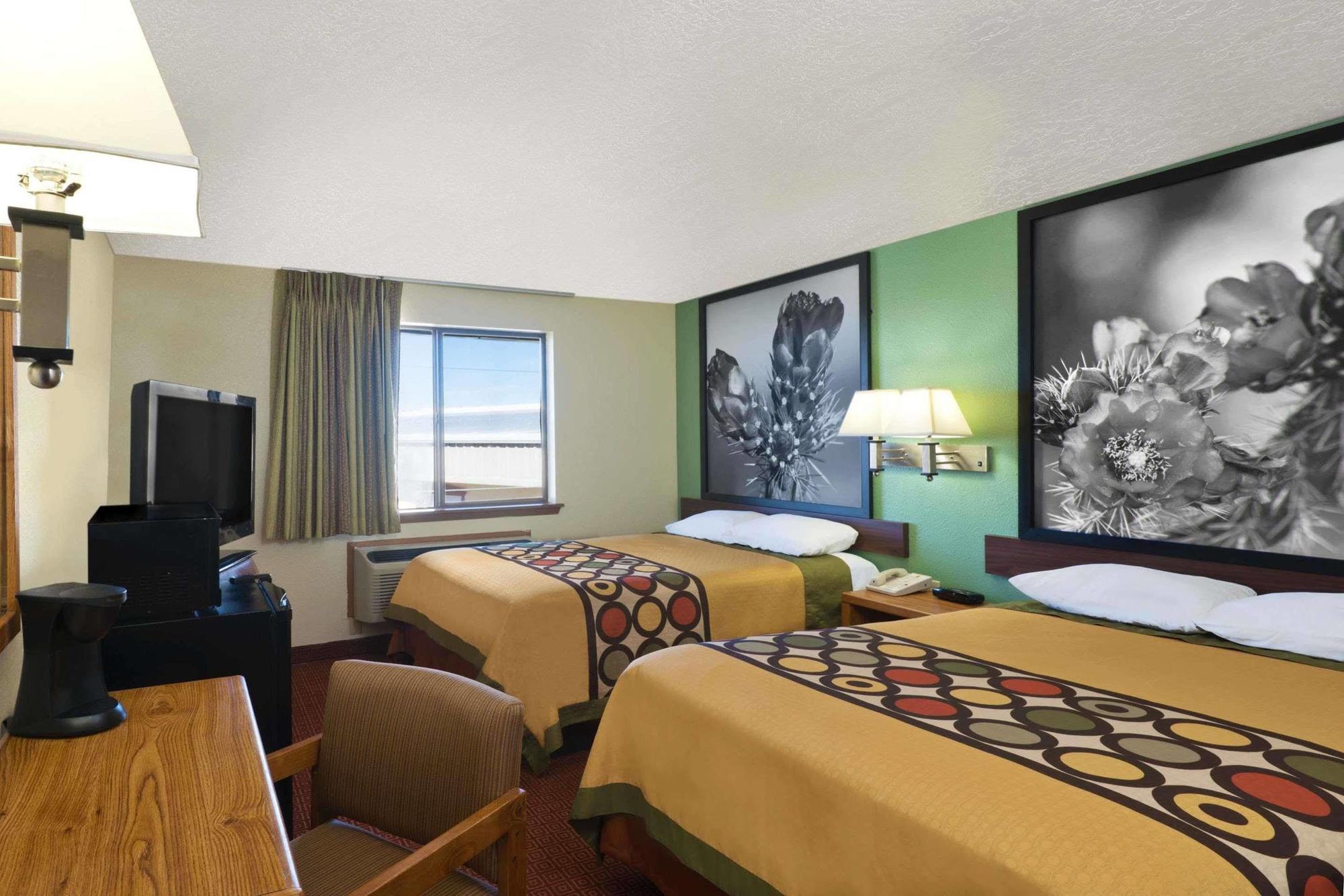 Super 8 By Wyndham Alamogordo - White Sands Экстерьер фото