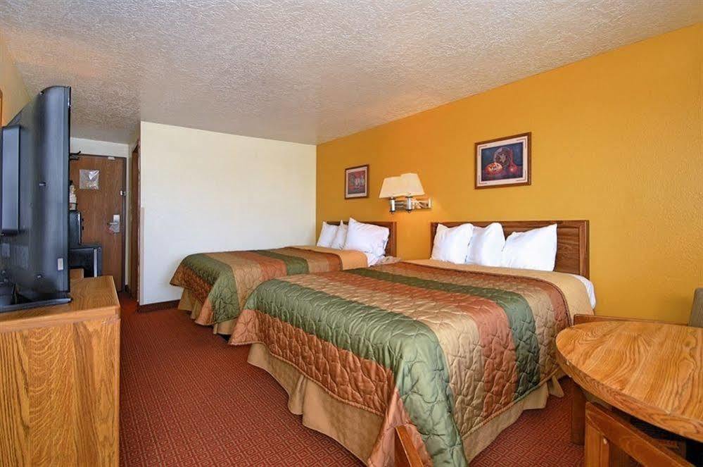 Super 8 By Wyndham Alamogordo - White Sands Экстерьер фото