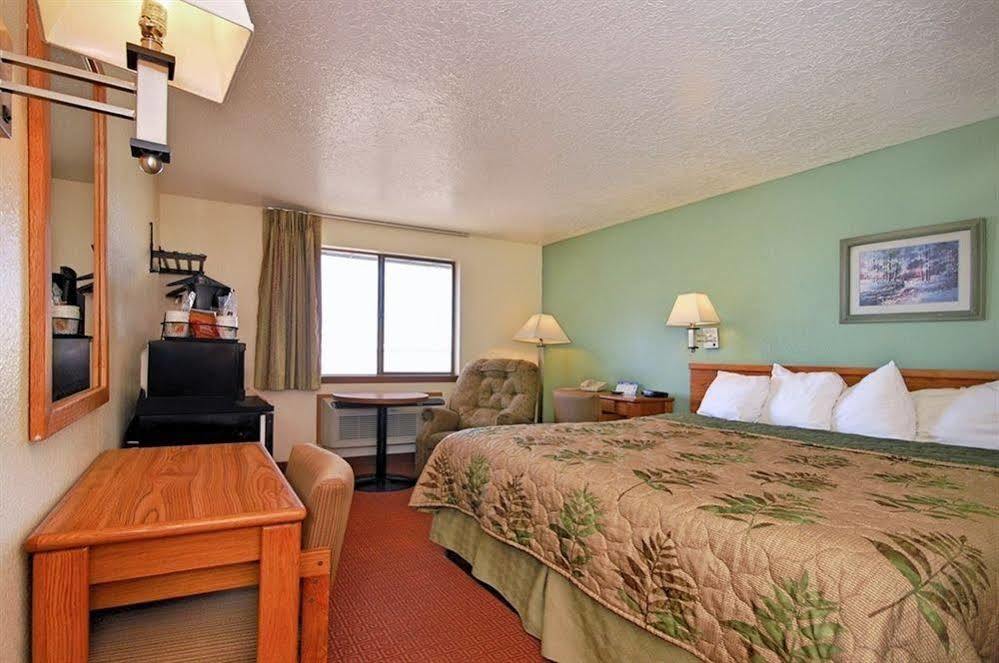 Super 8 By Wyndham Alamogordo - White Sands Экстерьер фото
