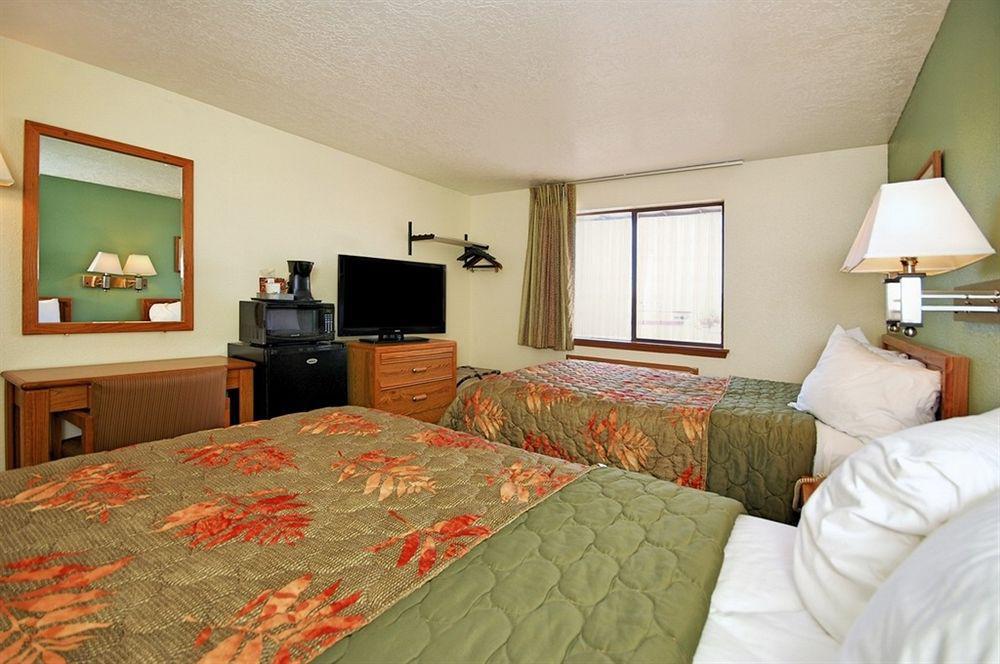 Super 8 By Wyndham Alamogordo - White Sands Экстерьер фото